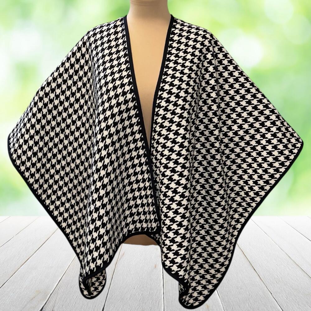 TALBOTS Ruana Wrap Shawl Wool Blend Houndstooth Check Black White Travel Sz M/L